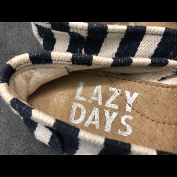 Lazy Days Women’s Black&White Striped Loafer Shoes - Picture 6 of 8